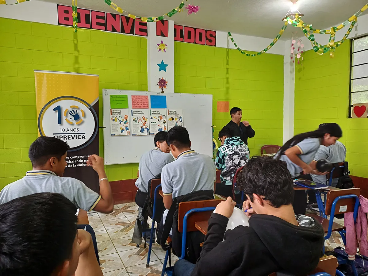 proyecto-jovenes-derechos-humanos-01